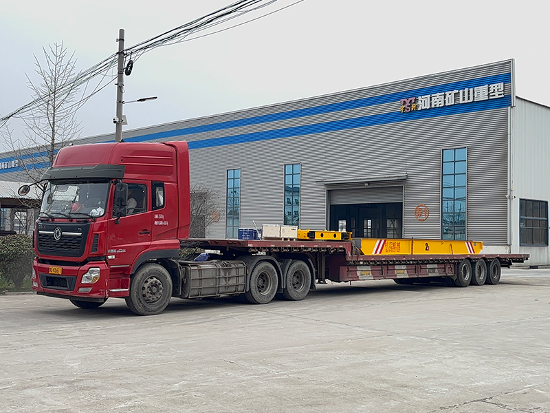 電動單梁起重機(jī) HD5t-8.4m   制作完成 裝車發(fā)出